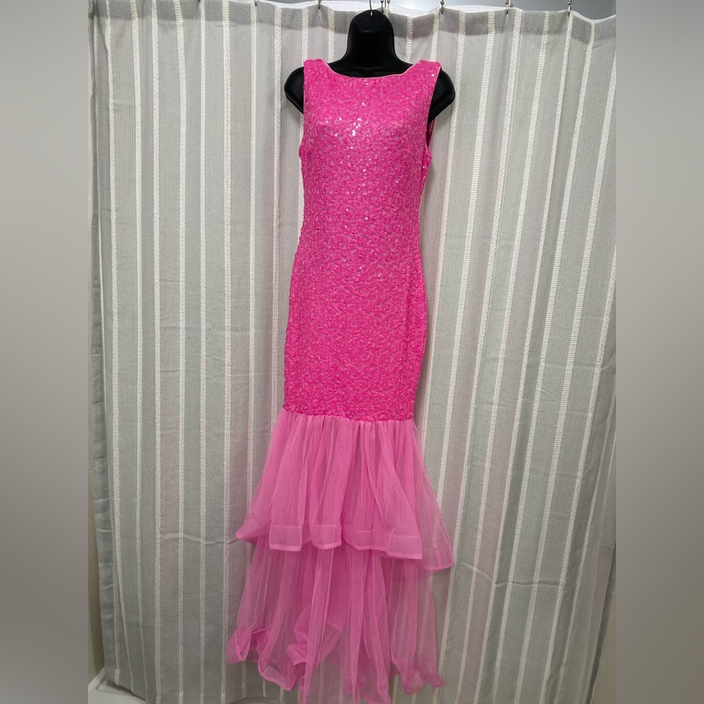 NWT Pink Sequin and Tulle Mermaid Prom Homecoming Dress Size‎ M